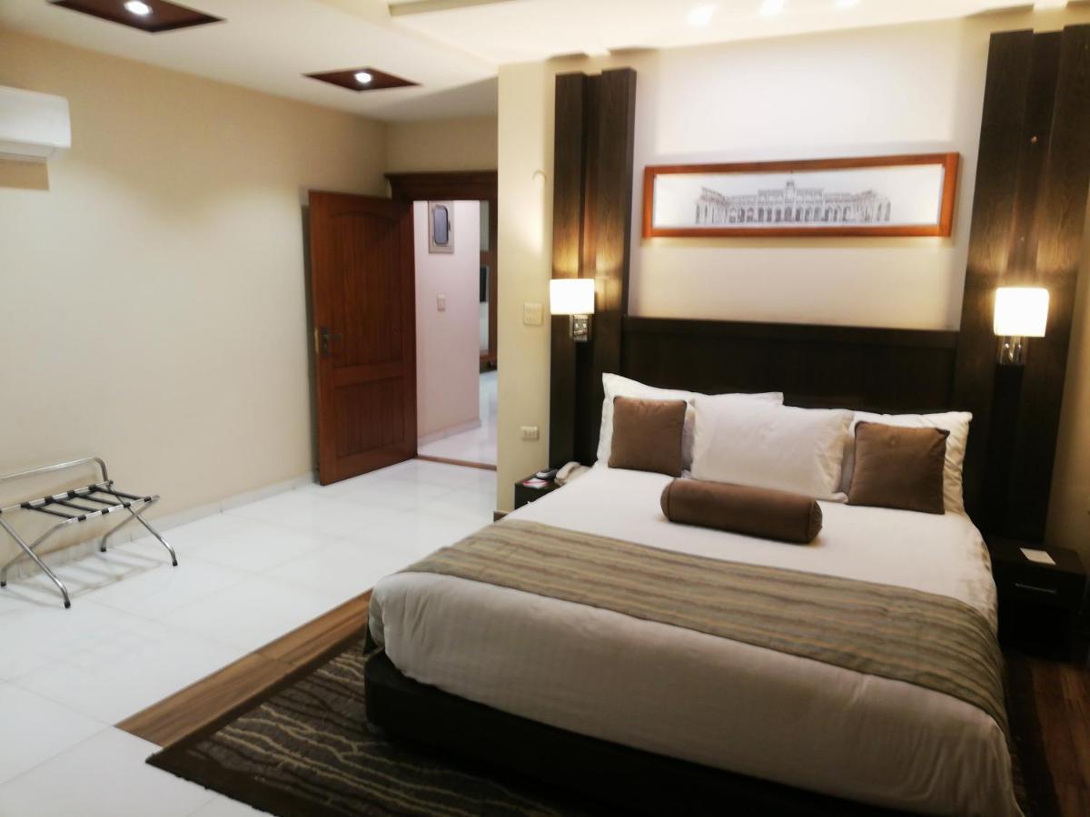 Avari Xpress Faisalabad Exterior foto